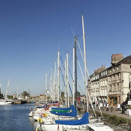 Ibis Styles Centre Historique Hotell 3*