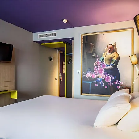 Ibis Styles Centre Historique Hotel 3*