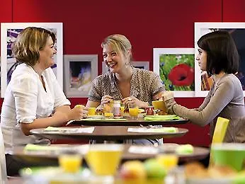 Ibis Styles Centre Historique Hotel 3*